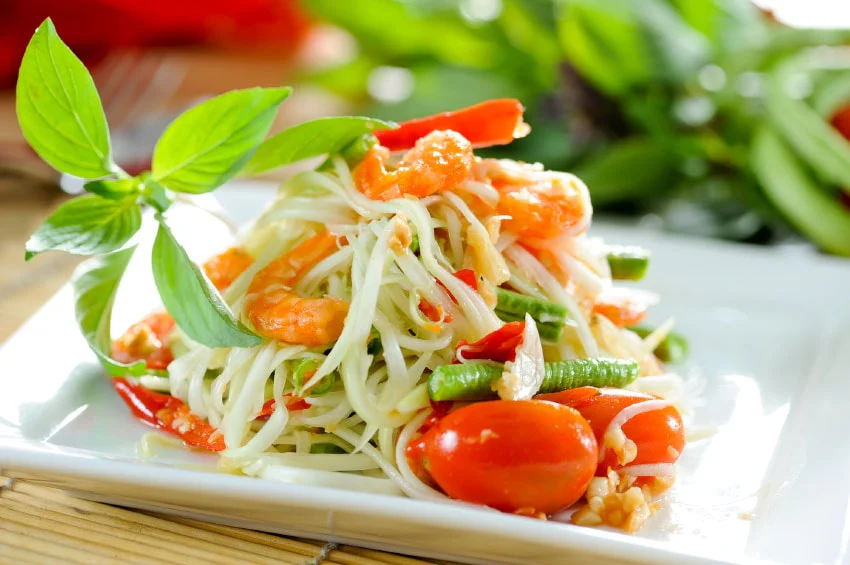 Thai papaya salad